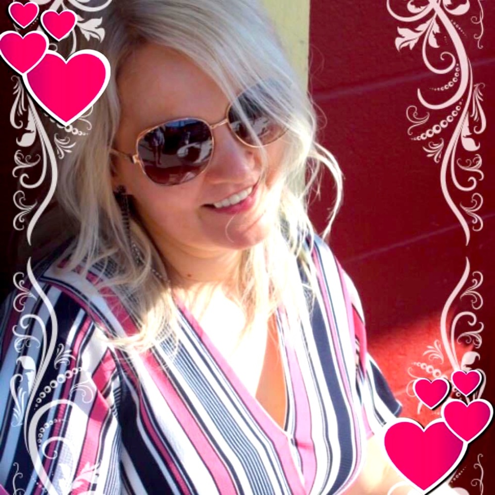 Meet your Posher, Zehra